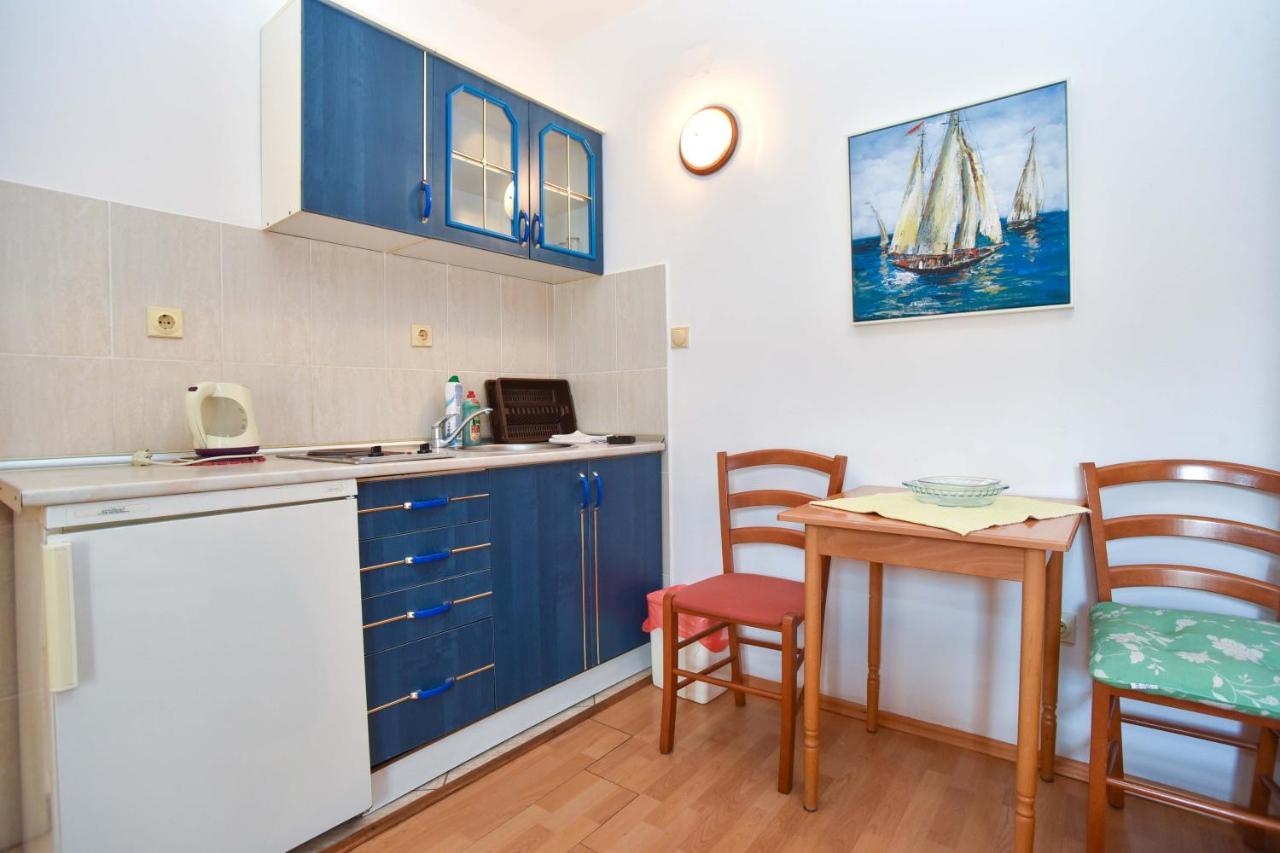 Andrea Apartment